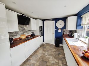 Photo 23- click for photo gallery